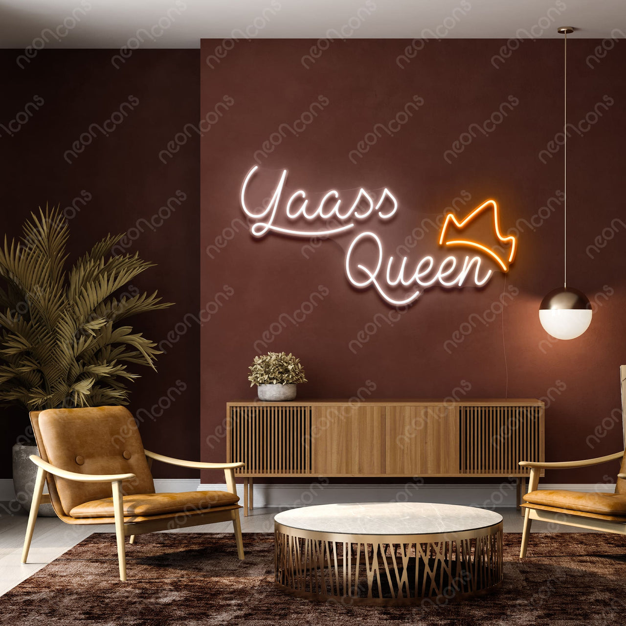 "Yaass Queen" LED Neon by Neon Icons